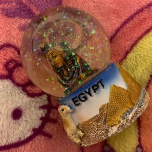 Egypt snow globe